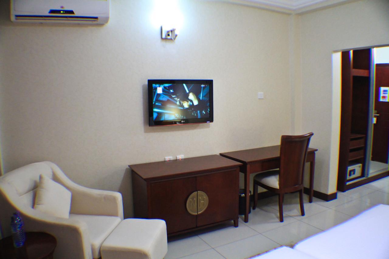 Royal Nick Hotel Accra Esterno foto