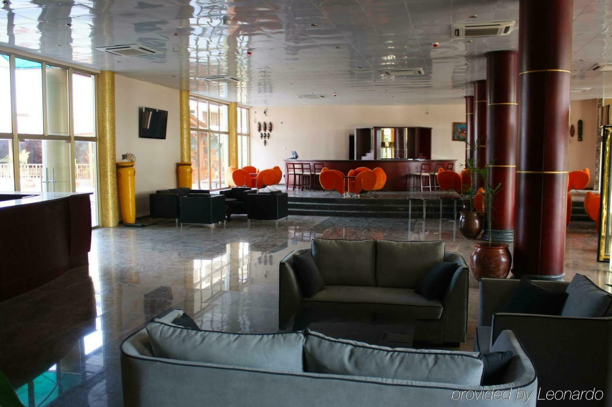 Royal Nick Hotel Accra Esterno foto